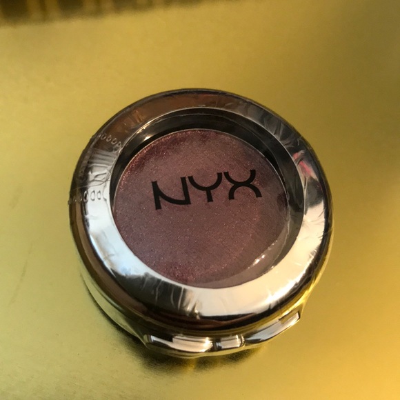 Nyx, Luna & Seraphine Botanicals lot in Ipsy bag - Picture 2 of 3